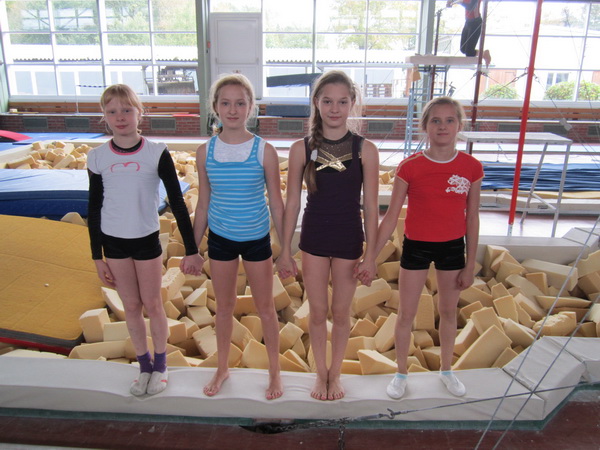 Bild (v.l.): Yara Weinert, Sophie Buckow, Lea Korbik, Monique Kluth